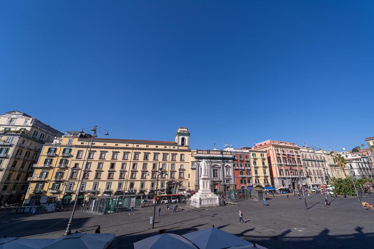 Le 4 Stagioni Napoli Centro Ξενοδοχείο Εξωτερικό φωτογραφία